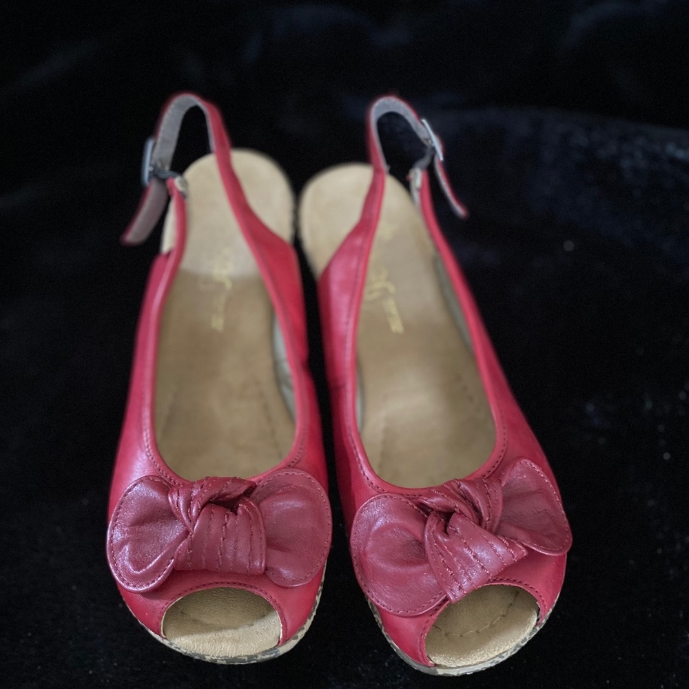 Cute Rieker wedge sandals. Good condition!